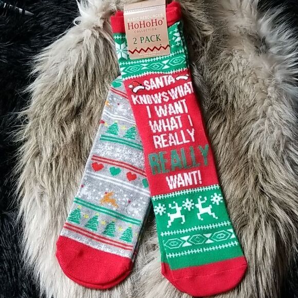 💜5/$20💜 2 PACK CHRISTMAS SOCKS - Picture 1 of 1